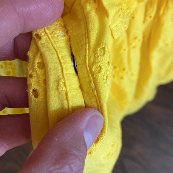 Absolutely cute! Buttercup eyelet sundress girl’s size 24m - Picture 5 of 6